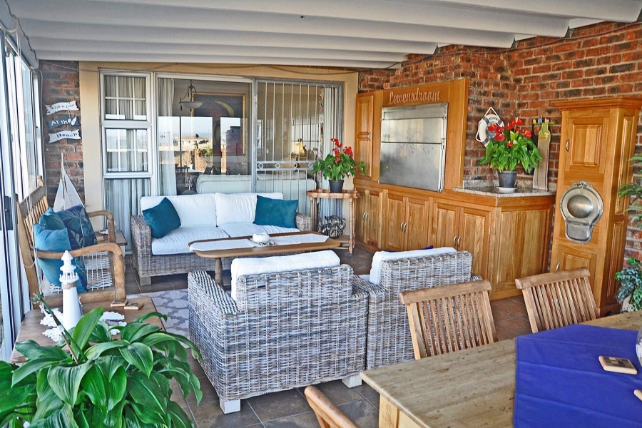 5 Bedroom Property for Sale in Tergniet Western Cape
